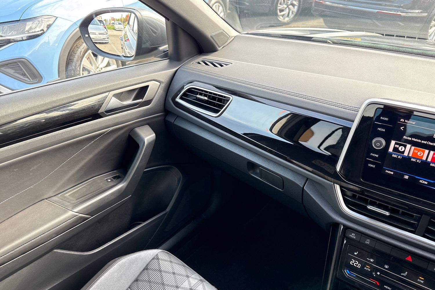 Used Volkswagen T-Roc 2023 for sale - 76006851: Photo 20