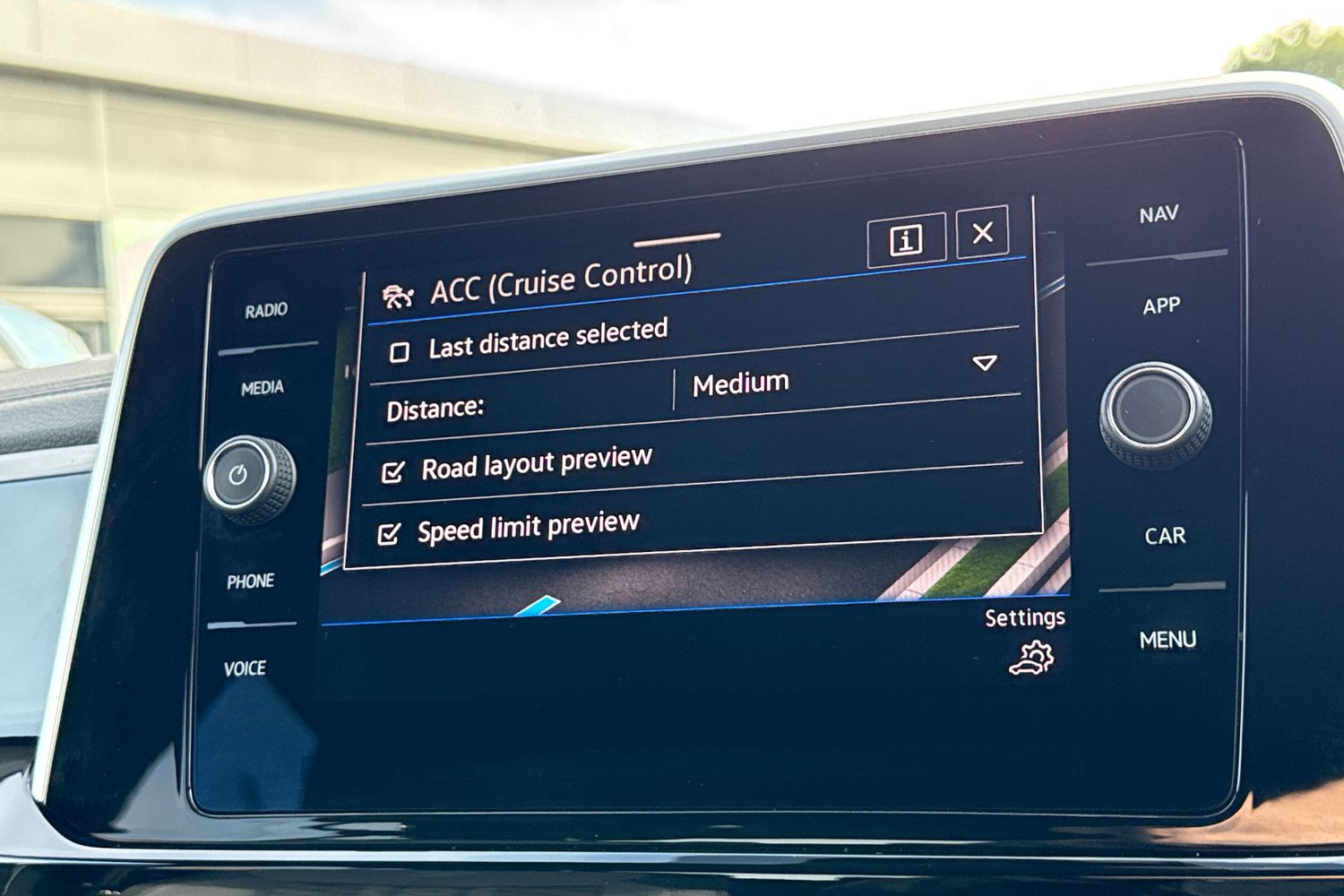 Used Volkswagen T-Roc 2023 for sale - 76006851: Photo 31