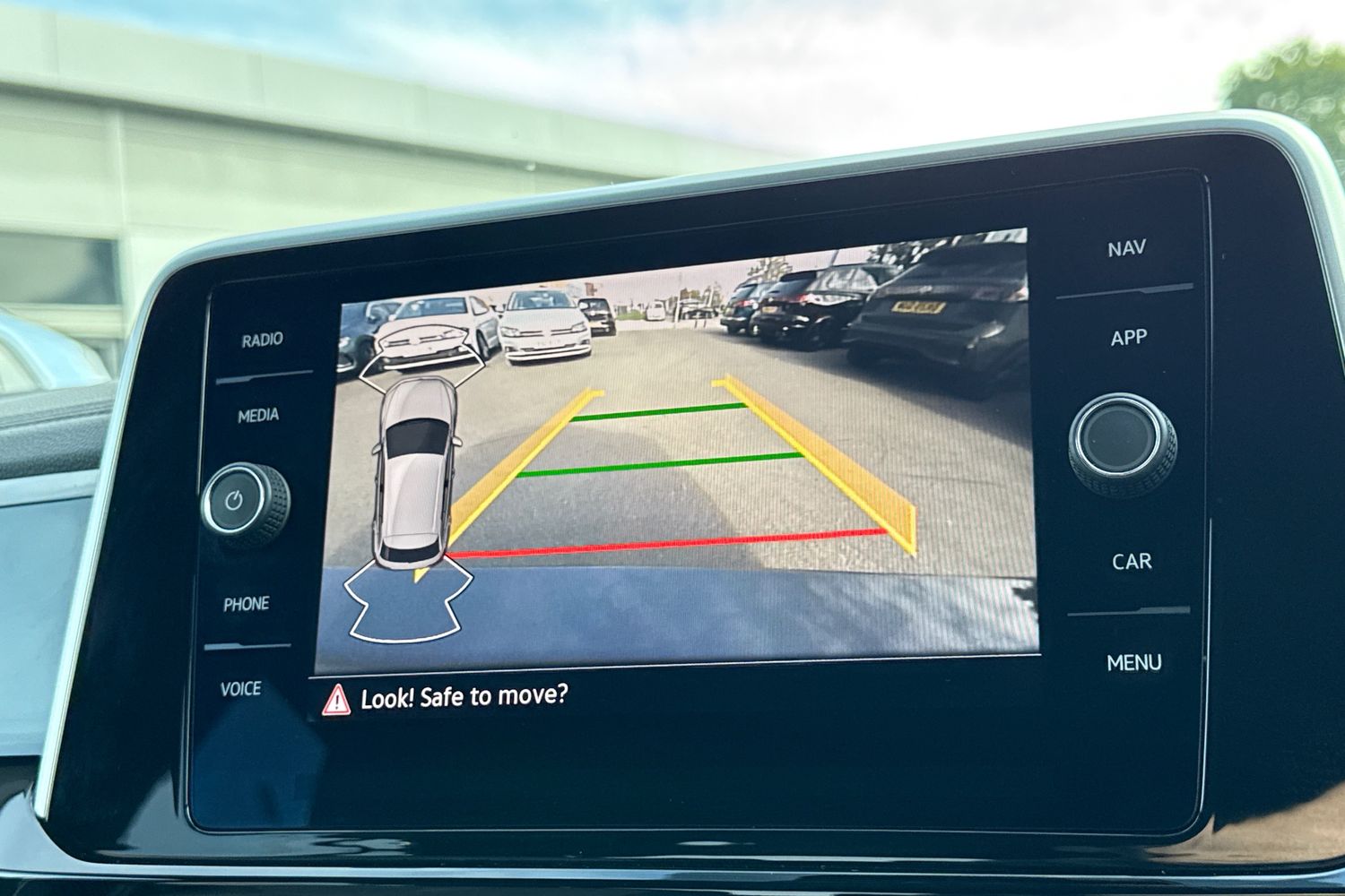 Used Volkswagen T-Roc 2023 for sale - 76006851: Photo 34