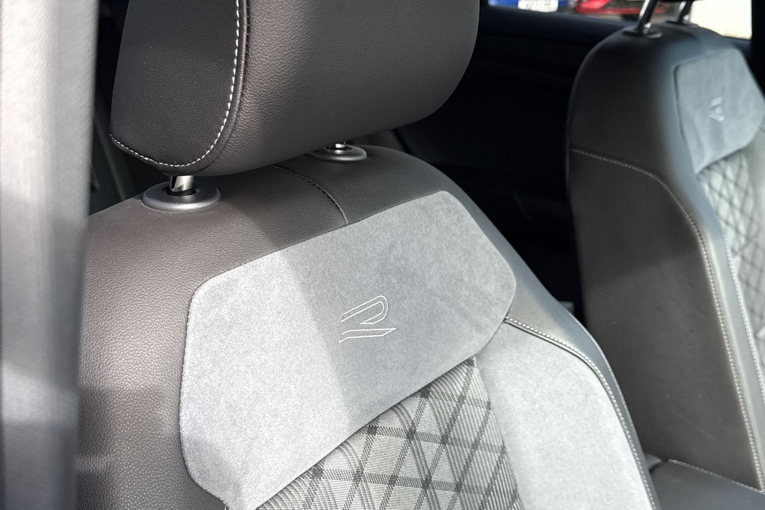 Used Volkswagen T-Roc 2023 for sale - 76006851: Photo 37