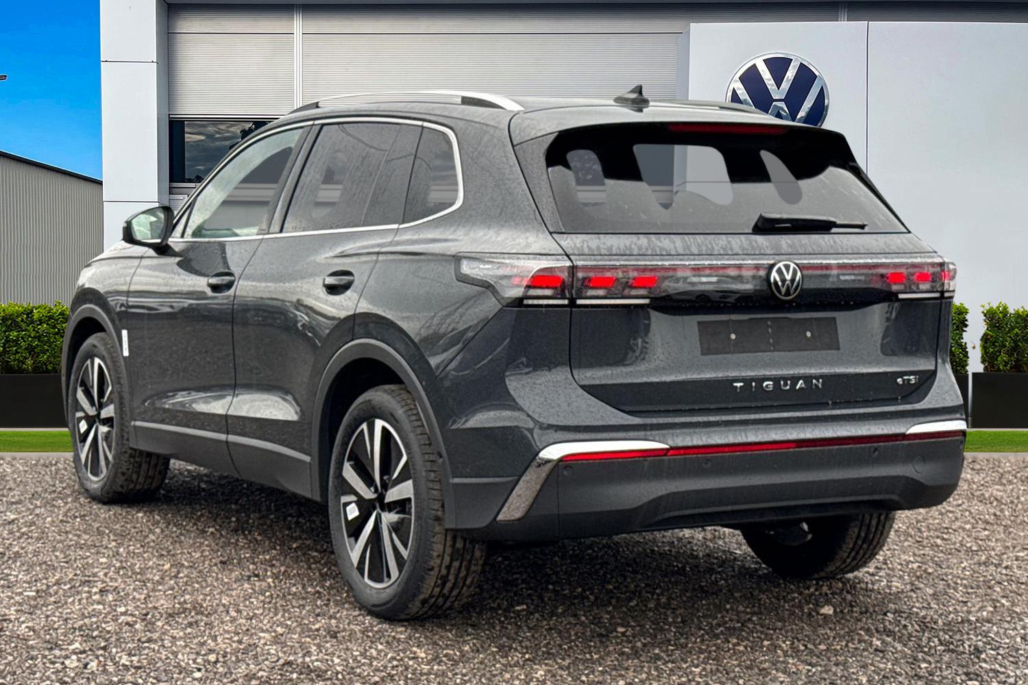 Used Volkswagen Tiguan 2026 for sale - 77308796: Photo 2