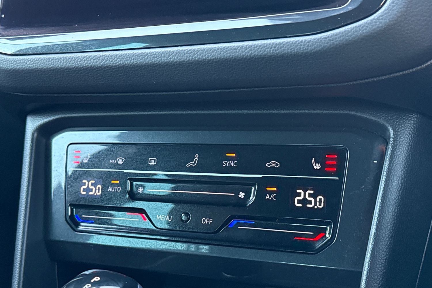 Used Volkswagen Tiguan 2023 for sale - 76665200: Photo 34