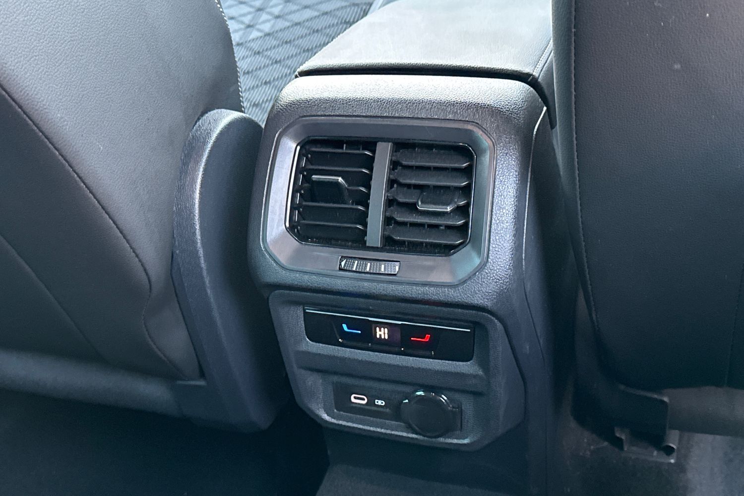 Used Volkswagen Tiguan 2023 for sale - 76665200: Photo 38