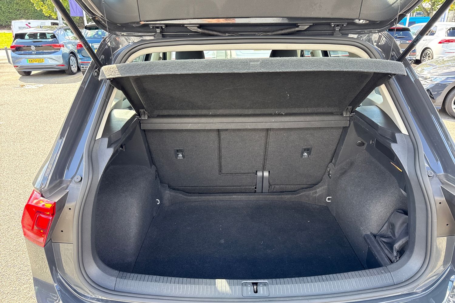Used Volkswagen Tiguan 2021 for sale - 76030561: Photo 10
