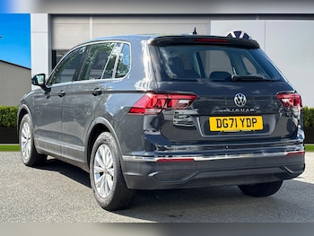 Used Volkswagen Tiguan 2021 for sale - 76030561: Photo 2