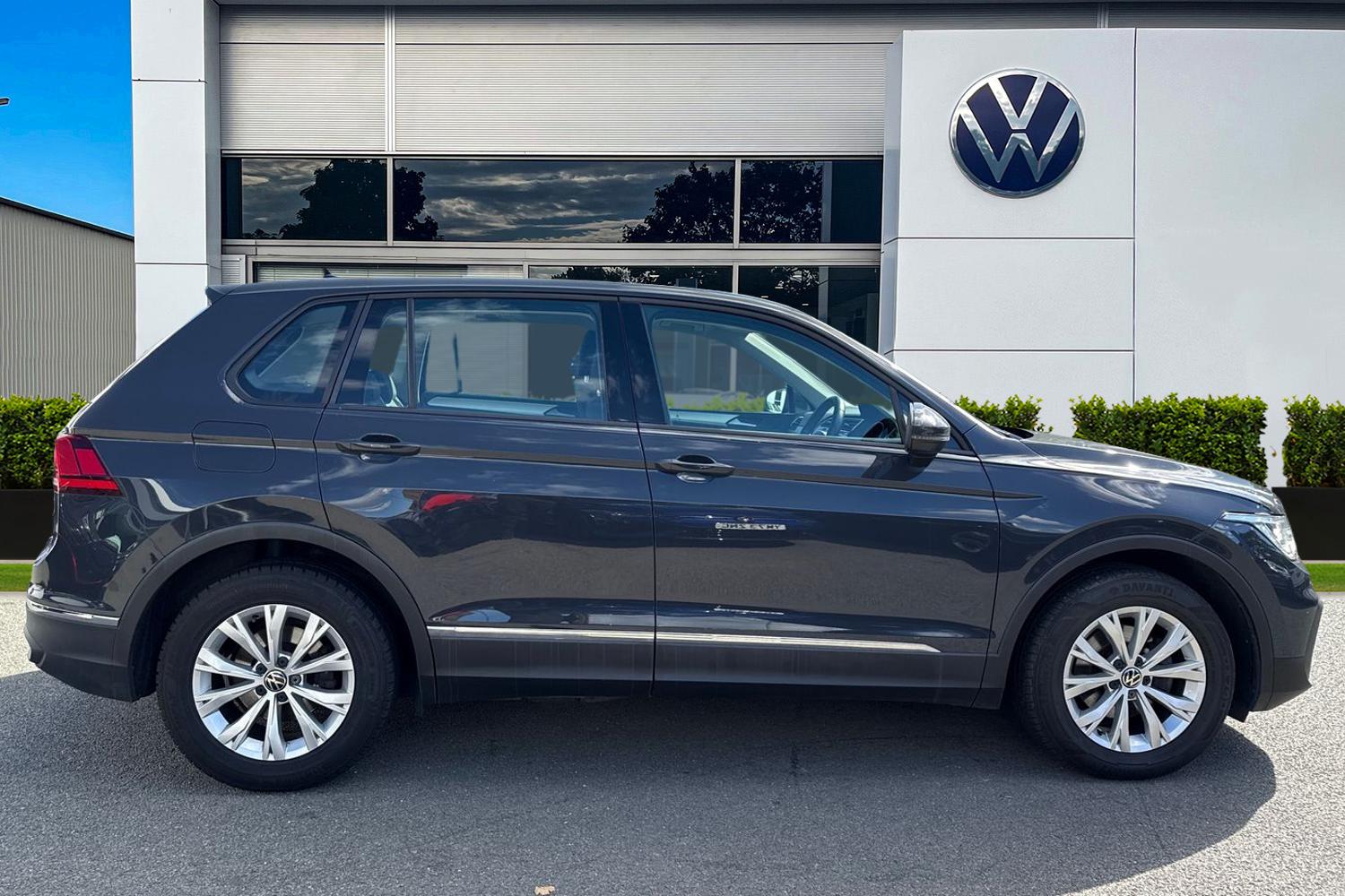 Used Volkswagen Tiguan 2021 for sale - 76030561: Photo 3