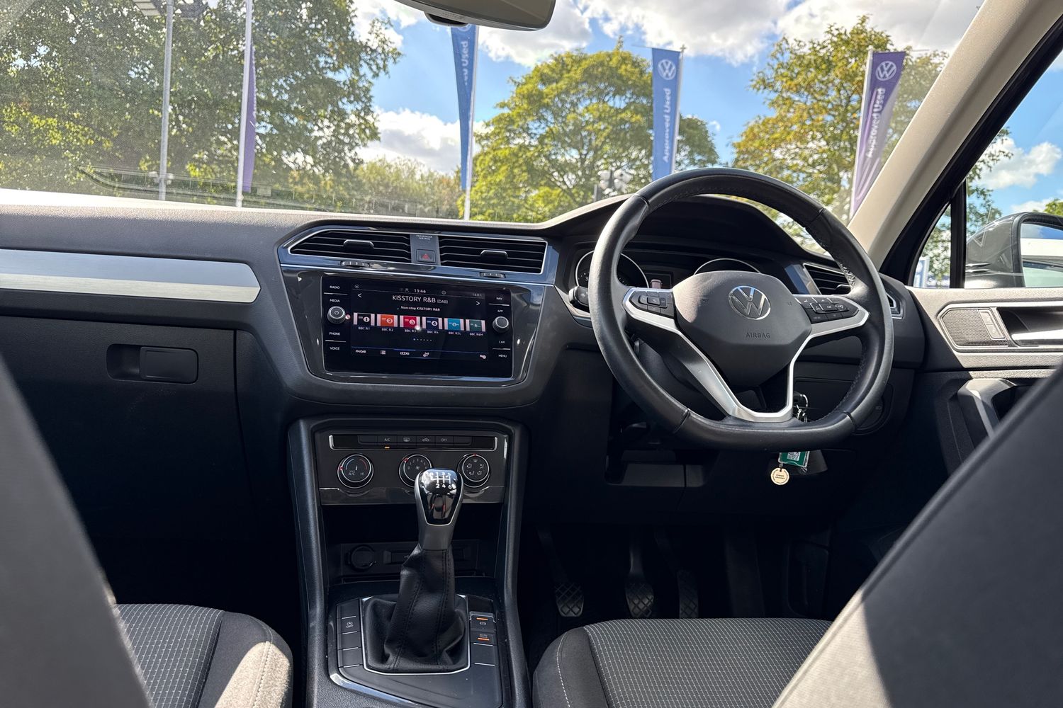 Used Volkswagen Tiguan 2021 for sale - 76030561: Photo 32