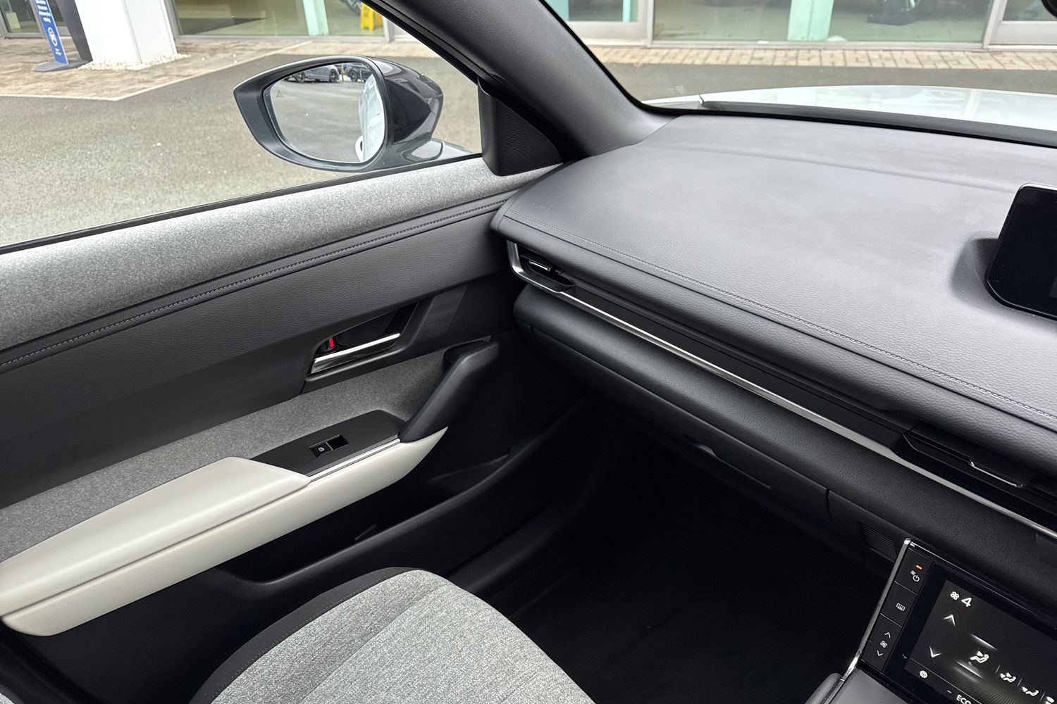 Used Mazda MX-30 2023 for sale - 77415356: Photo 20