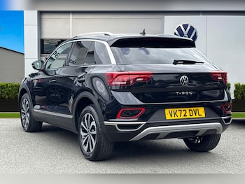 Used Volkswagen T-Roc 2022 for sale - 75261668: Photo