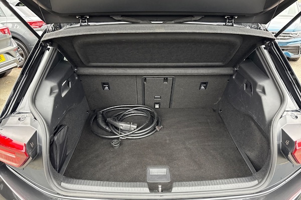 Used Volkswagen ID.3 2020 for sale - 76236826: Photo 6