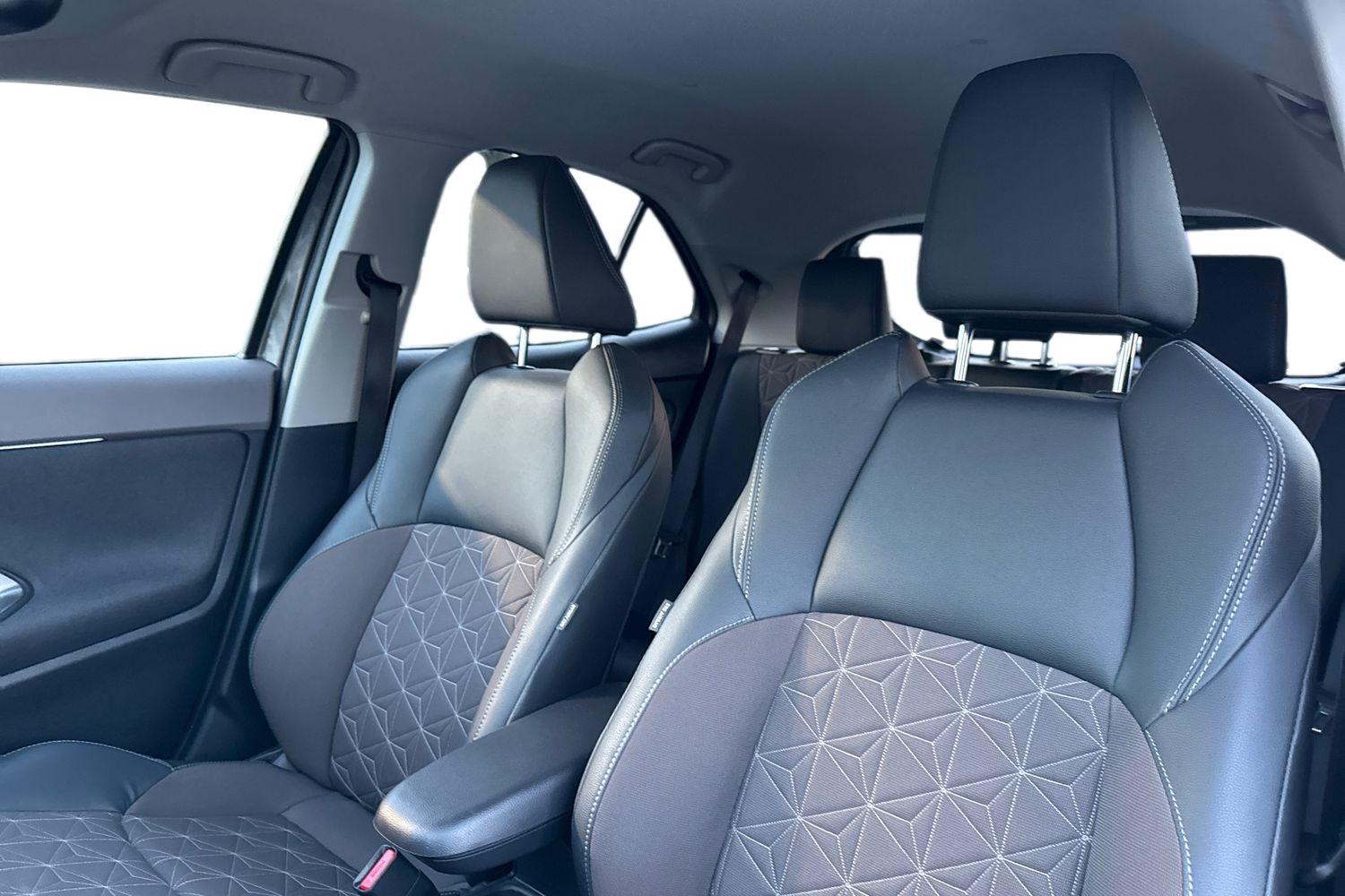 Used Toyota Yaris Cross 2023 for sale - 76985280: Photo 16