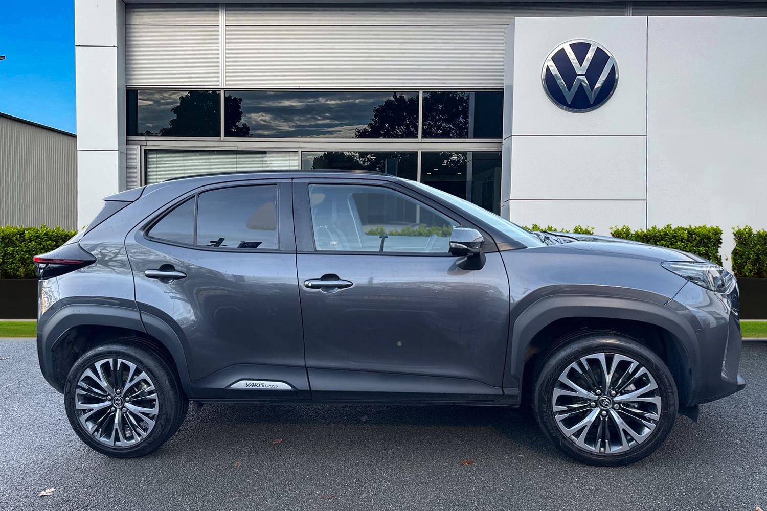 Used Toyota Yaris Cross 2023 for sale - 76985280: Photo 3