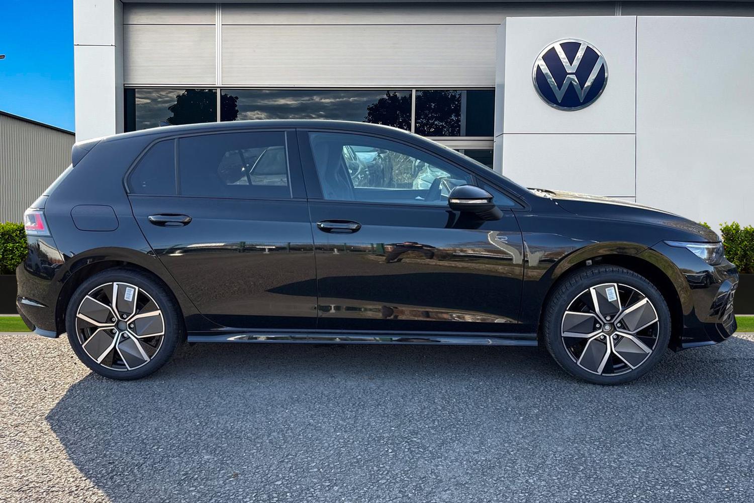 Used Volkswagen Golf 2026 for sale - 77849344: Photo 3