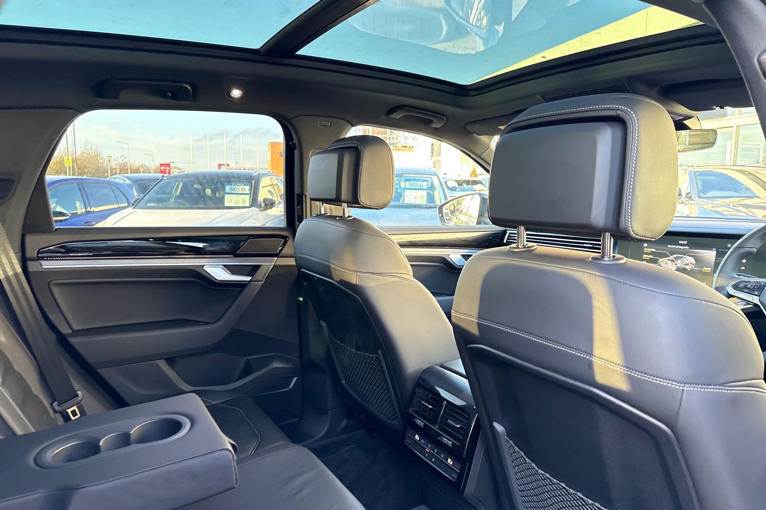 Used Volkswagen Touareg 2025 for sale - 77233233: Photo 39