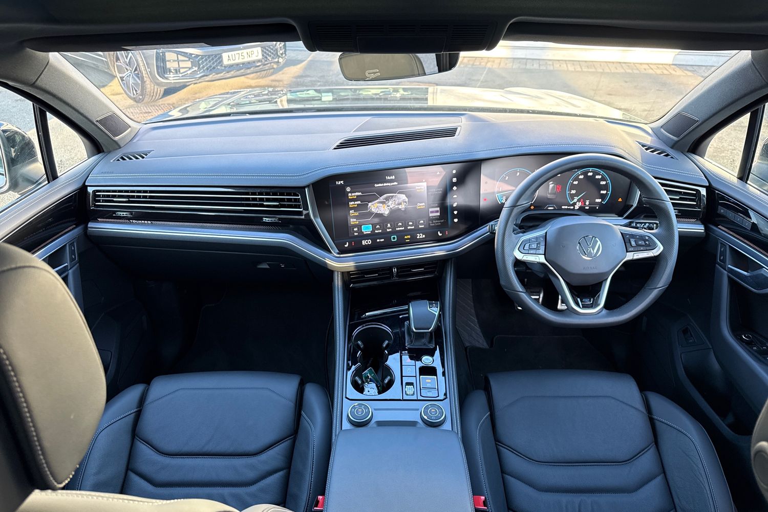 Used Volkswagen Touareg 2025 for sale - 77233233: Photo 41