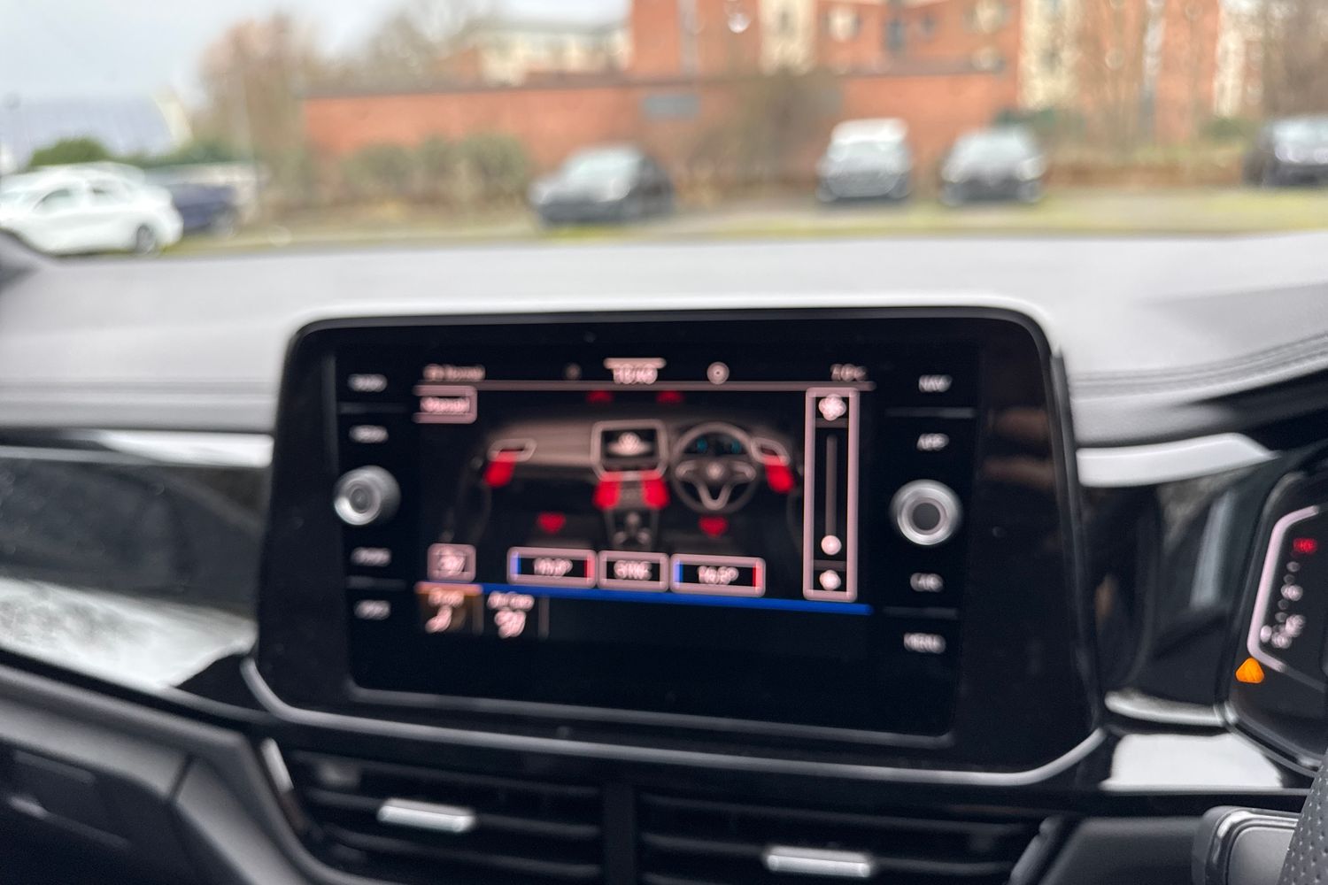 Used Volkswagen T-Roc 2026 for sale - 78043462: Photo 21