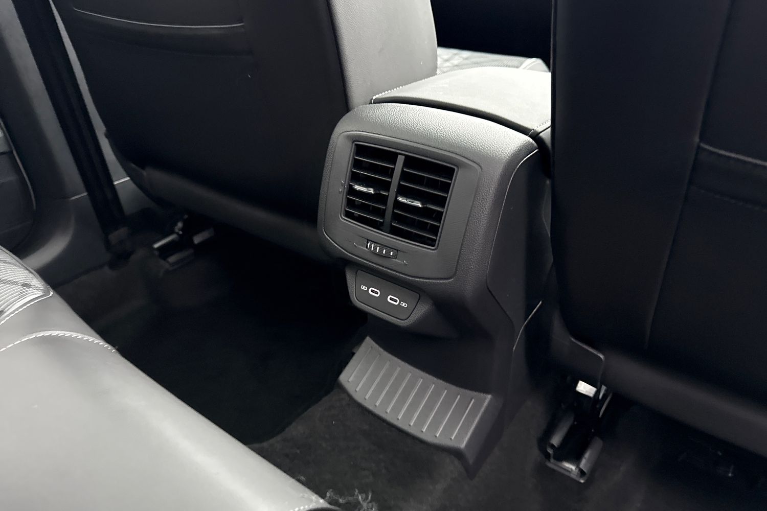 Used Volkswagen T-Roc 2026 for sale - 78043462: Photo 30