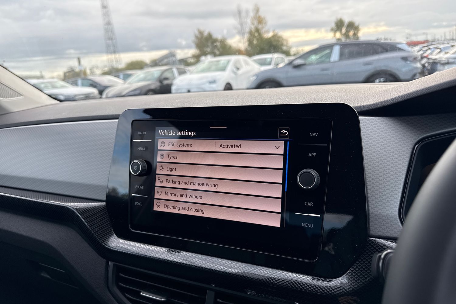 Used Volkswagen T-Cross 2025 for sale - 76374711: Photo 40