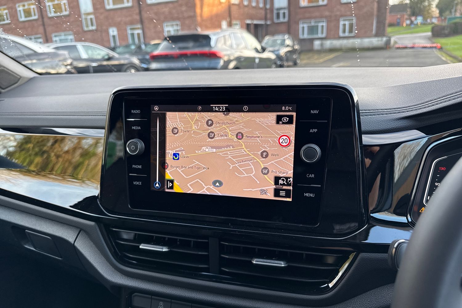 Used Volkswagen T-Roc 2025 for sale - 76985352: Photo 16