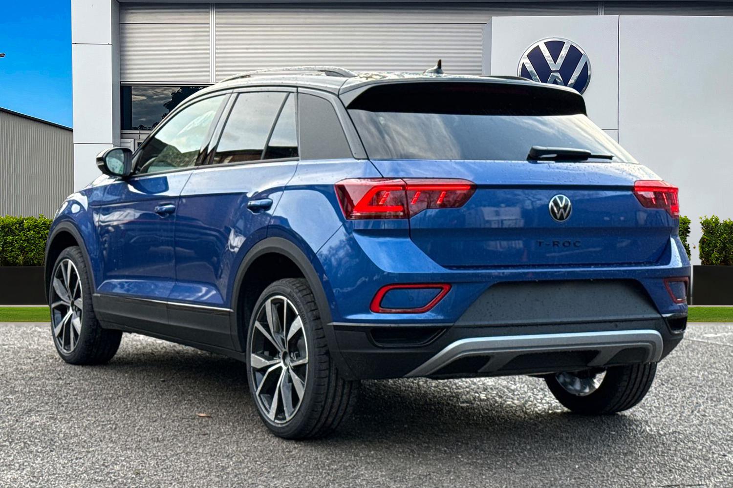 Used Volkswagen T-Roc 2025 for sale - 76985352: Photo 2