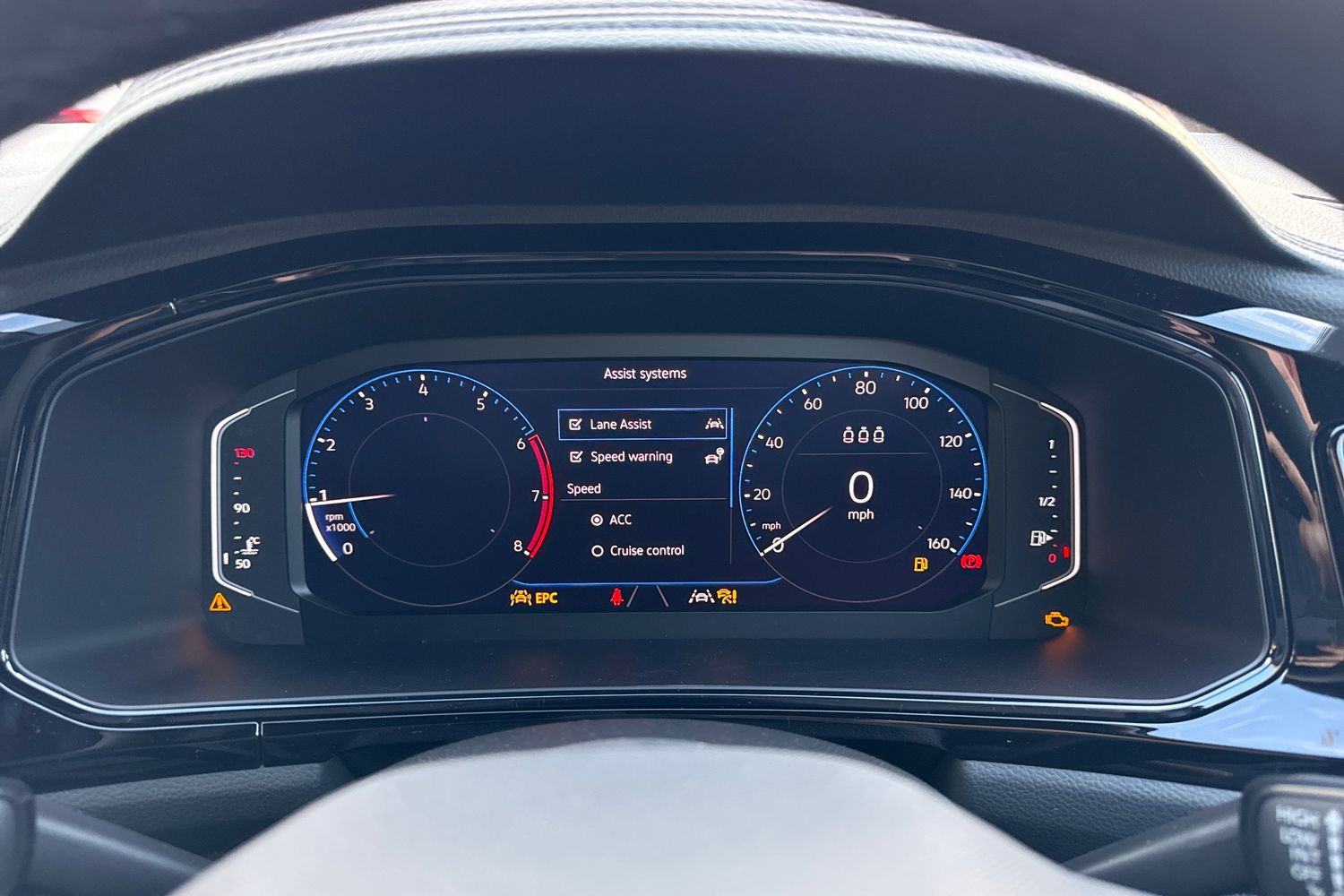 Used Volkswagen T-Roc 2025 for sale - 76985352: Photo 34