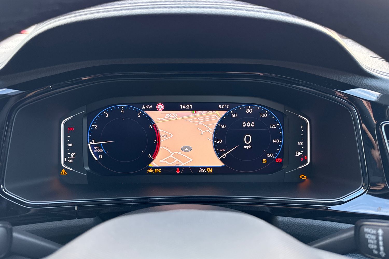 Used Volkswagen T-Roc 2025 for sale - 76985352: Photo 35