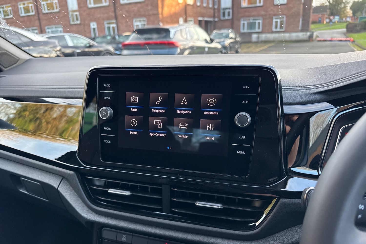 Used Volkswagen T-Roc 2025 for sale - 76985352: Photo 42