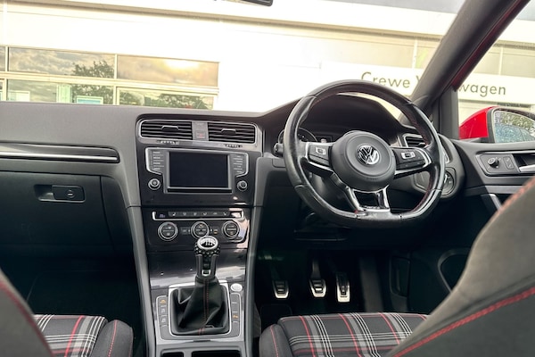 Used Volkswagen Golf 2016 for sale - 76218625: Photo 33