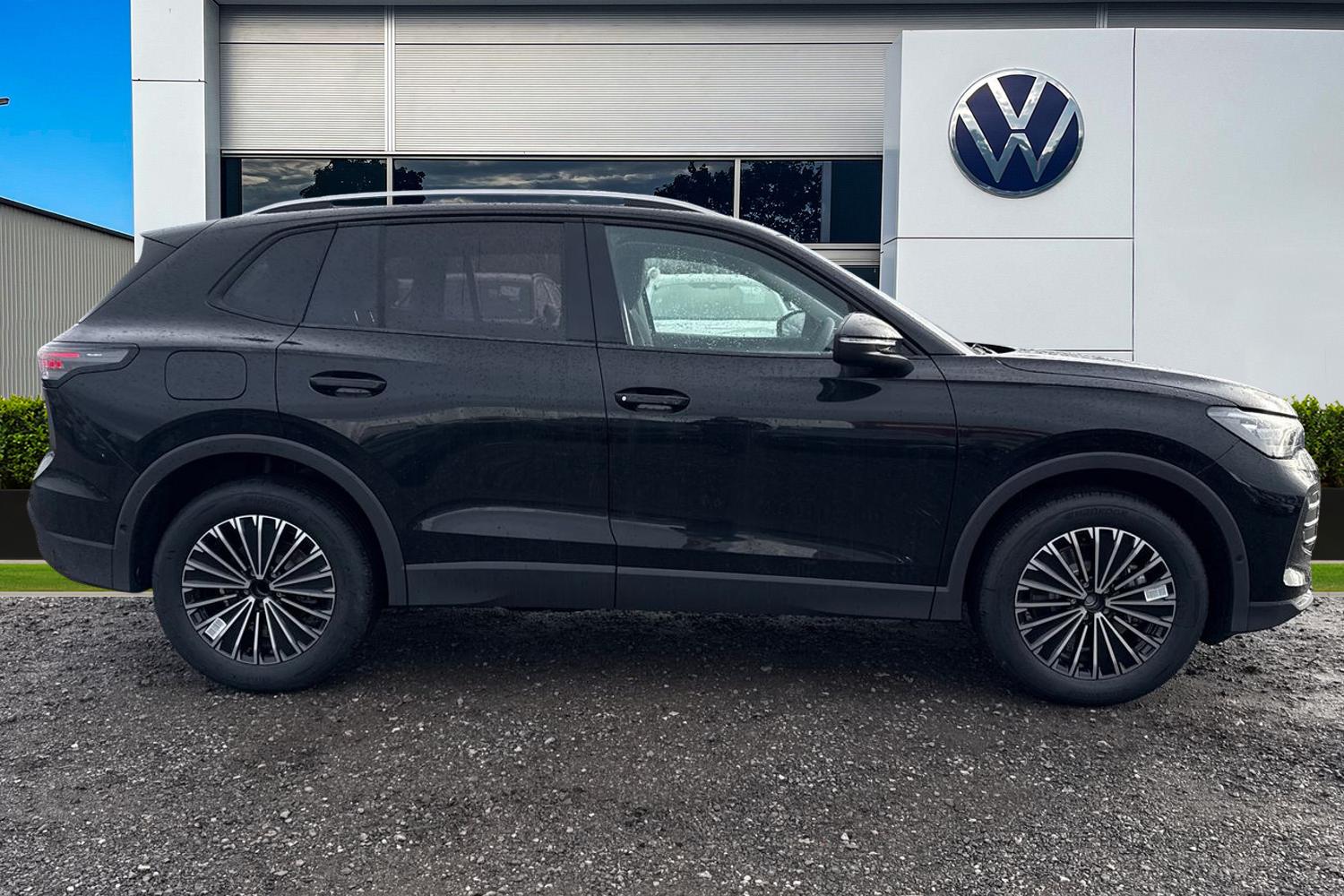 Used Volkswagen Tiguan 2026 for sale - 77451022: Photo 3