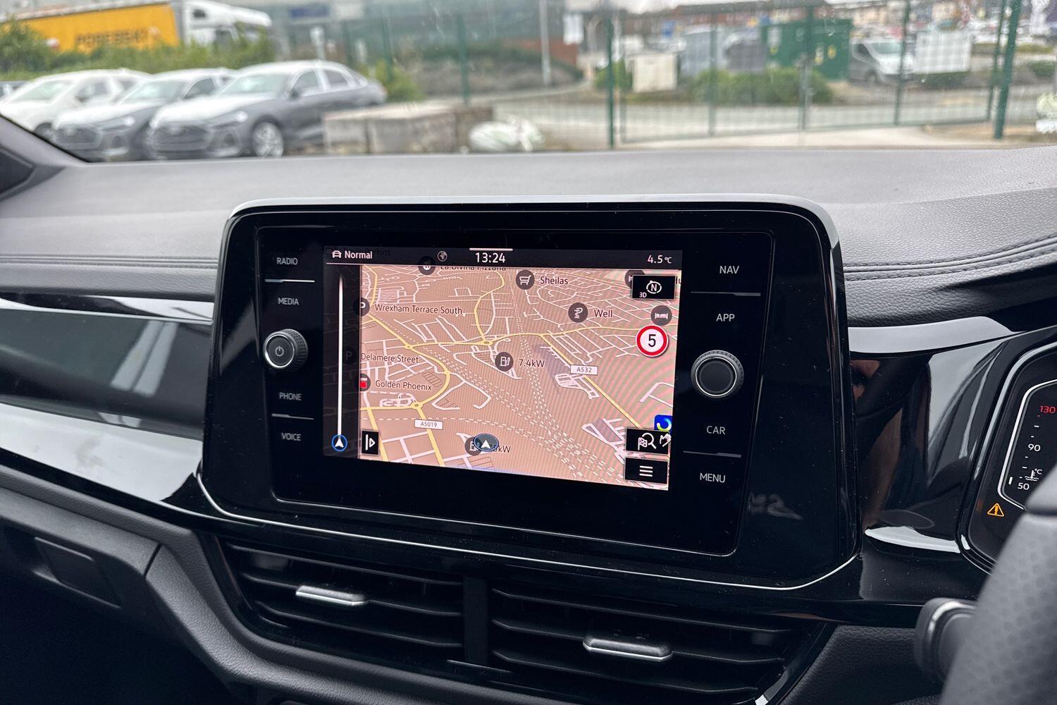 Used Volkswagen T-Roc 2026 for sale - 77368492: Photo 11