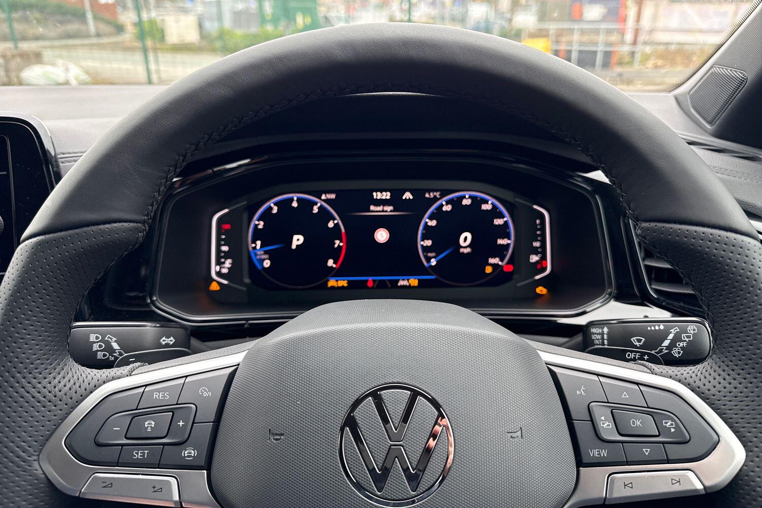 Used Volkswagen T-Roc 2026 for sale - 77368492: Photo 32