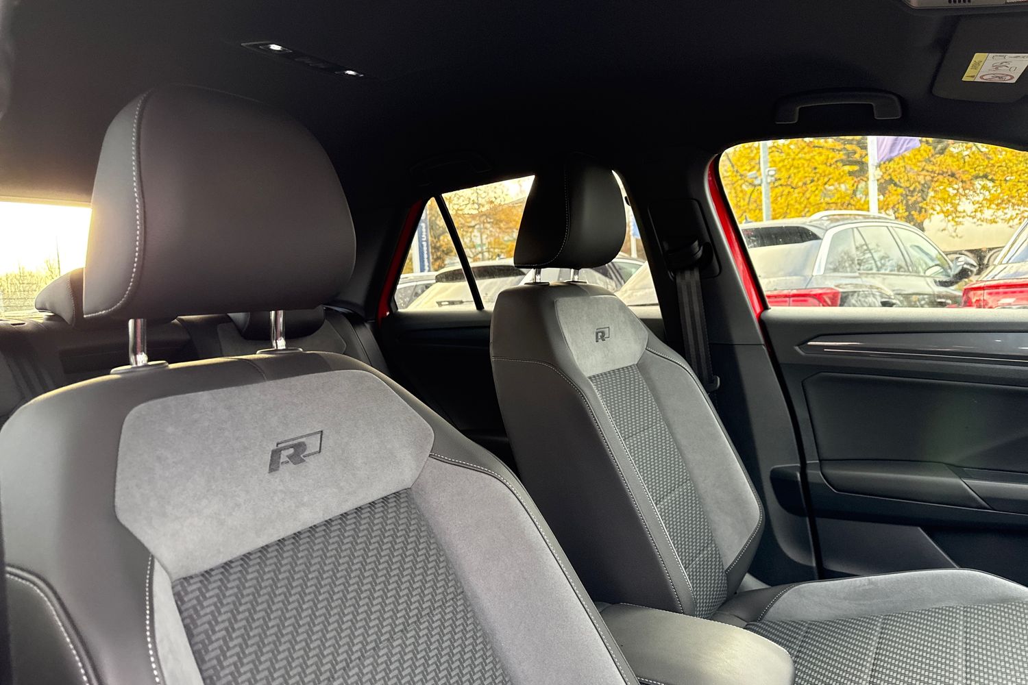 Used Volkswagen T-Roc 2021 for sale - 76739663: Photo 23