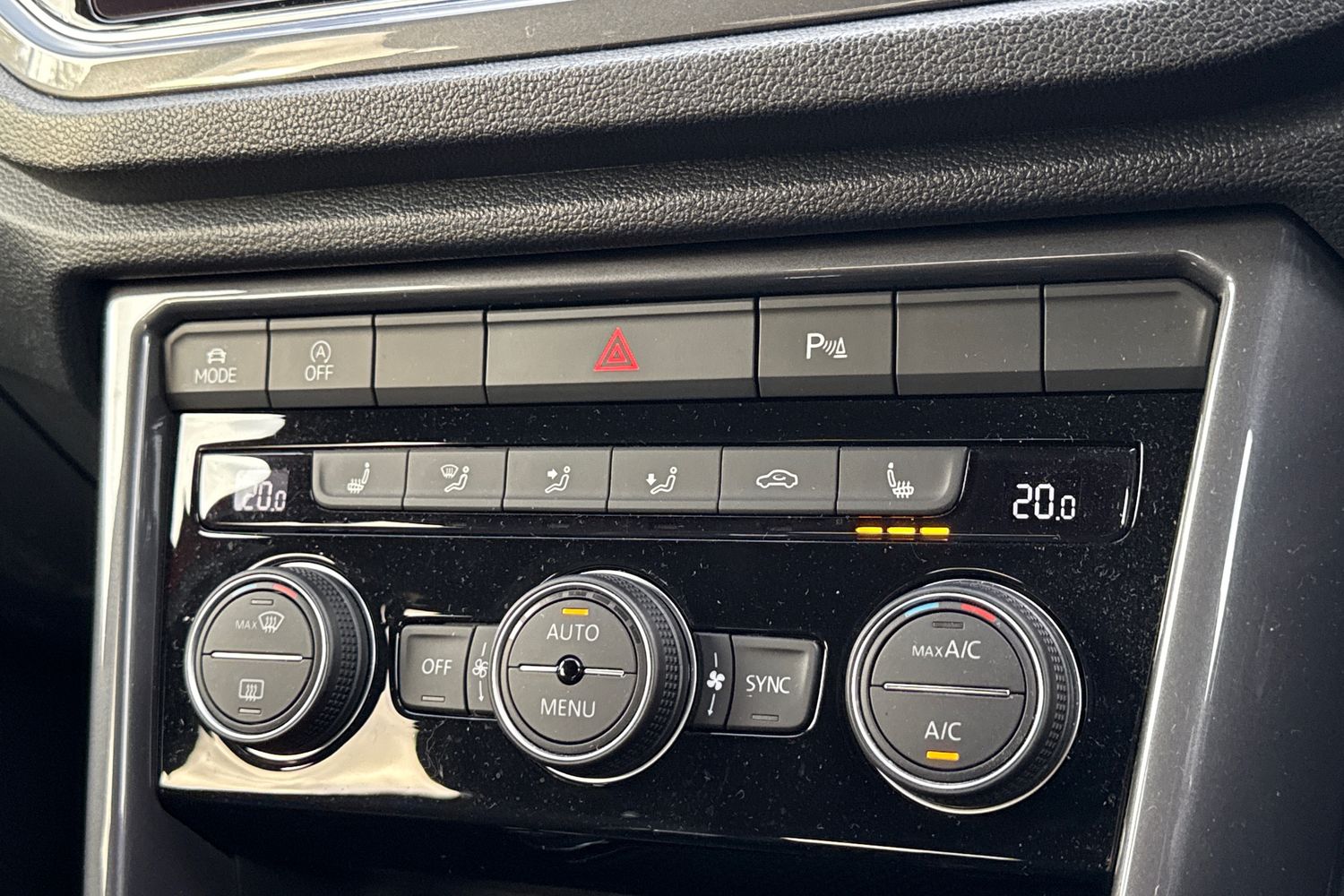 Used Volkswagen T-Roc 2021 for sale - 76739663: Photo 35