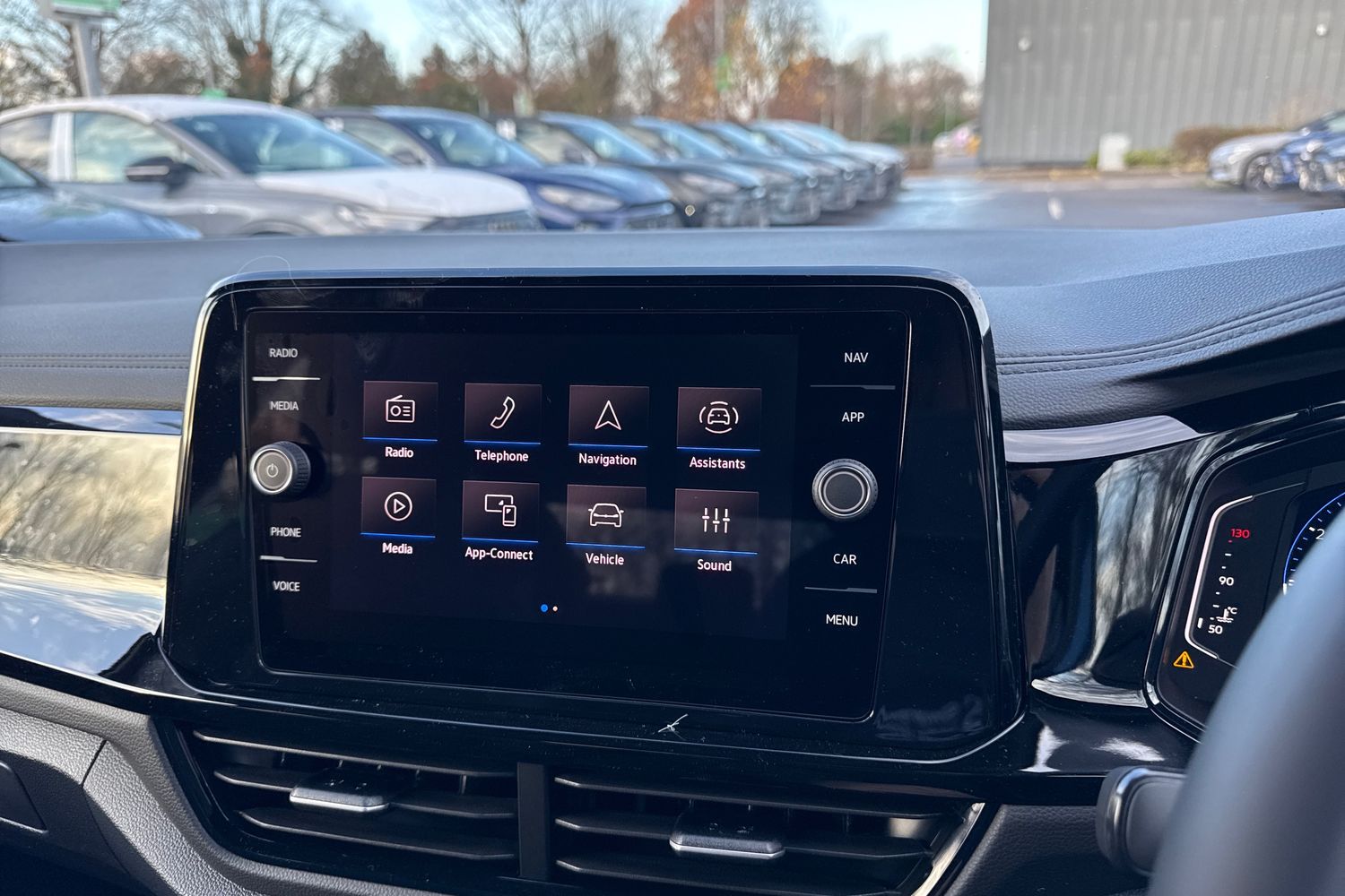 Used Volkswagen T-Roc 2025 for sale - 76985290: Photo 44