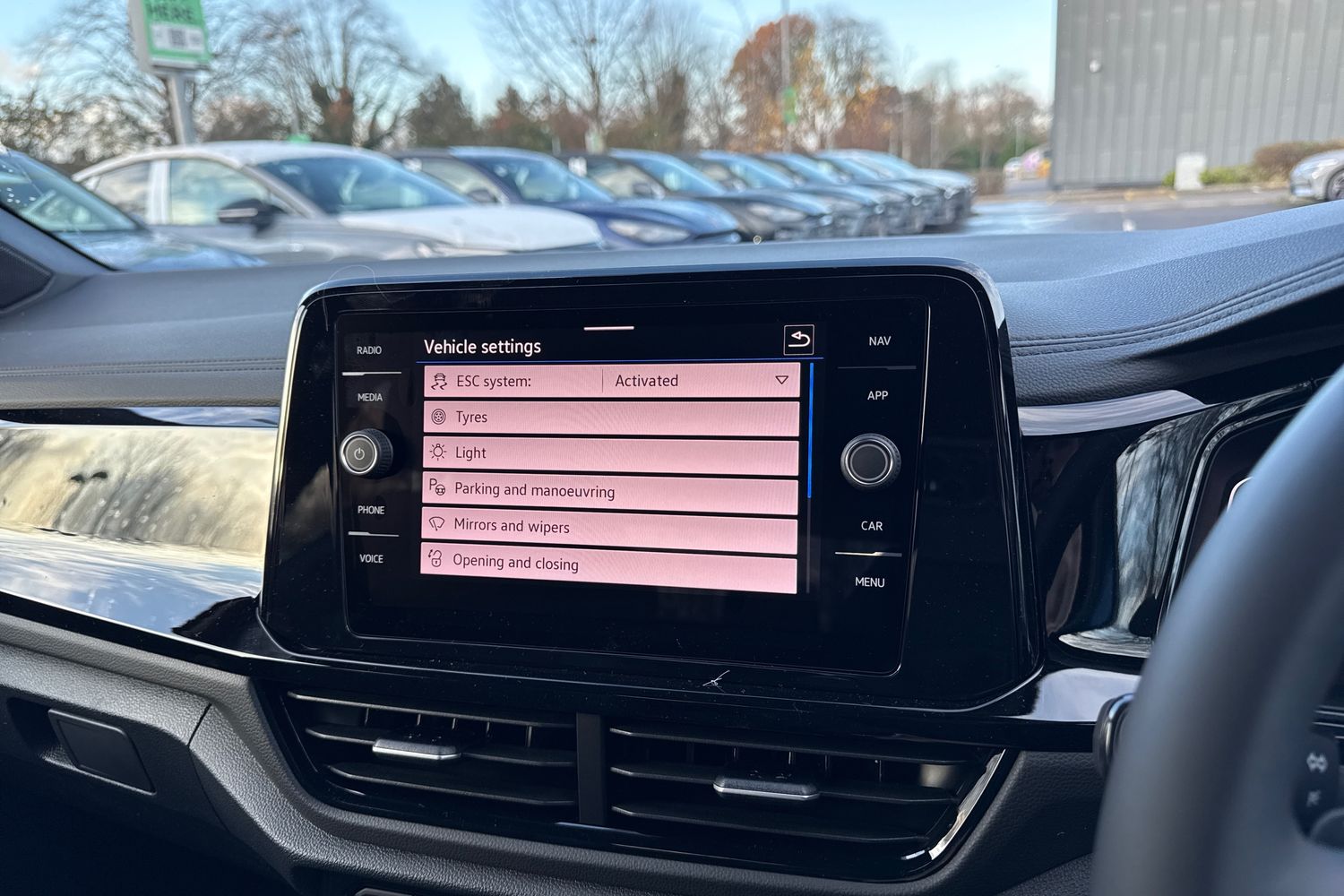 Used Volkswagen T-Roc 2025 for sale - 76985290: Photo 49