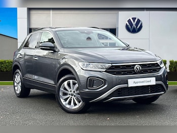 Used Volkswagen T-Roc 2025 for sale - 76324049: Photo