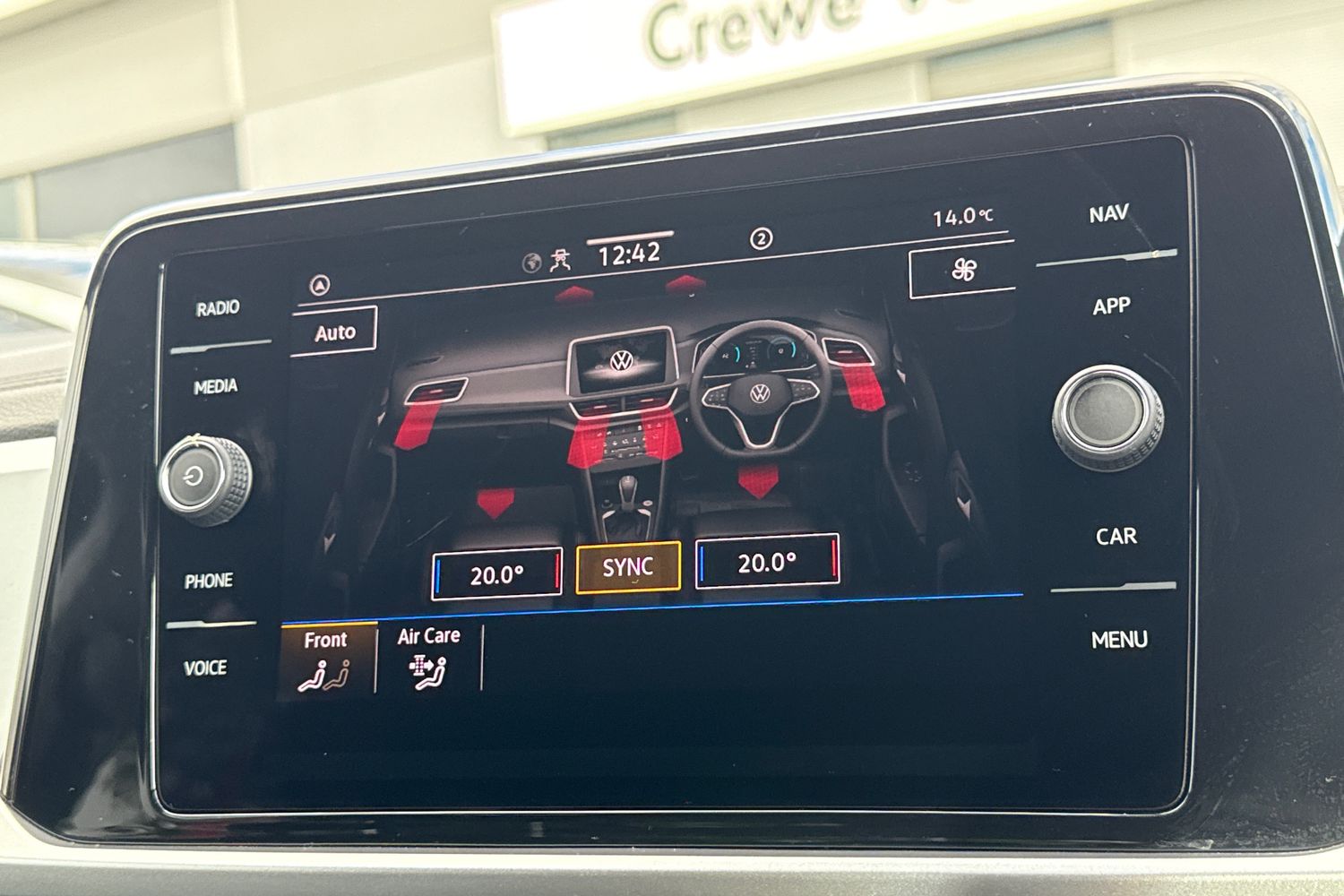 Used Volkswagen T-Roc 2025 for sale - 76324049: Photo 21