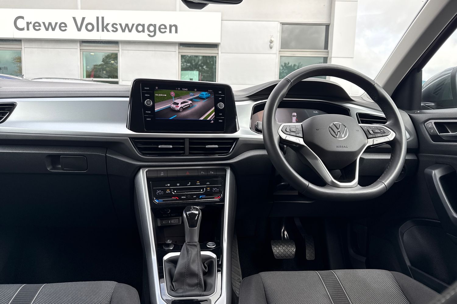 Used Volkswagen T-Roc 2025 for sale - 76324049: Photo 38