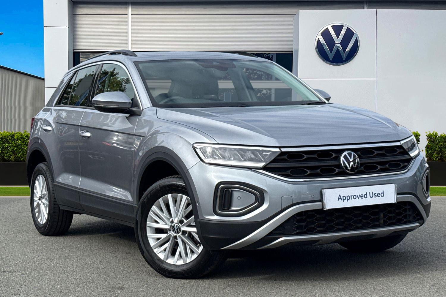 Used Volkswagen T-Roc 2023 for sale - 76119884: Photo 1