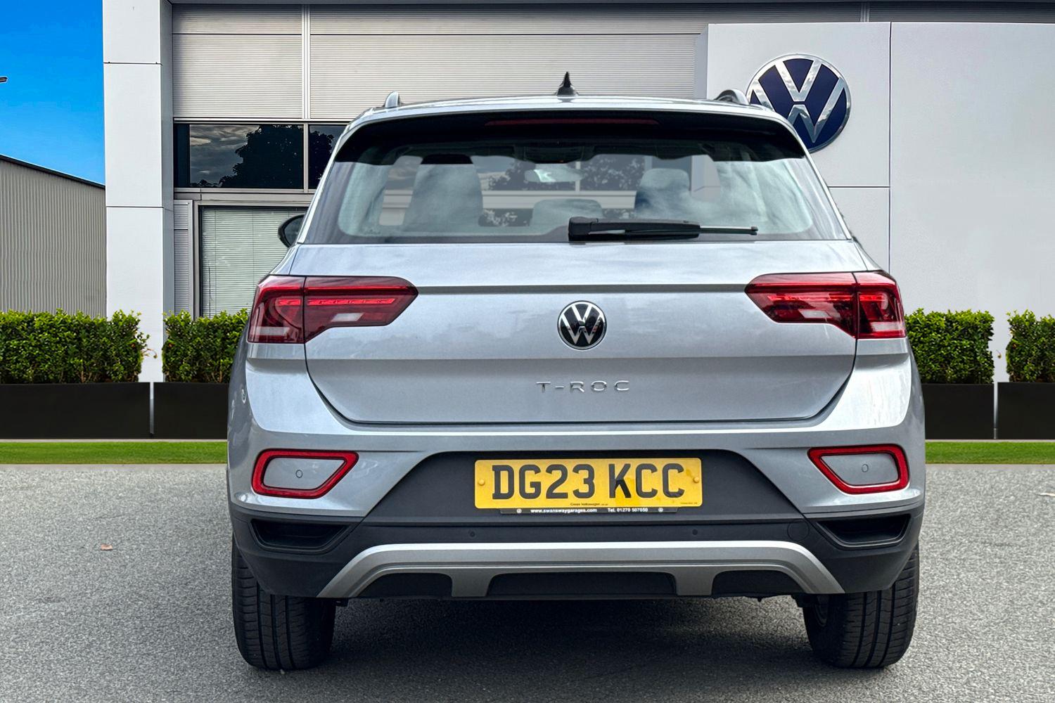 Used Volkswagen T-Roc 2023 for sale - 76119884: Photo 4