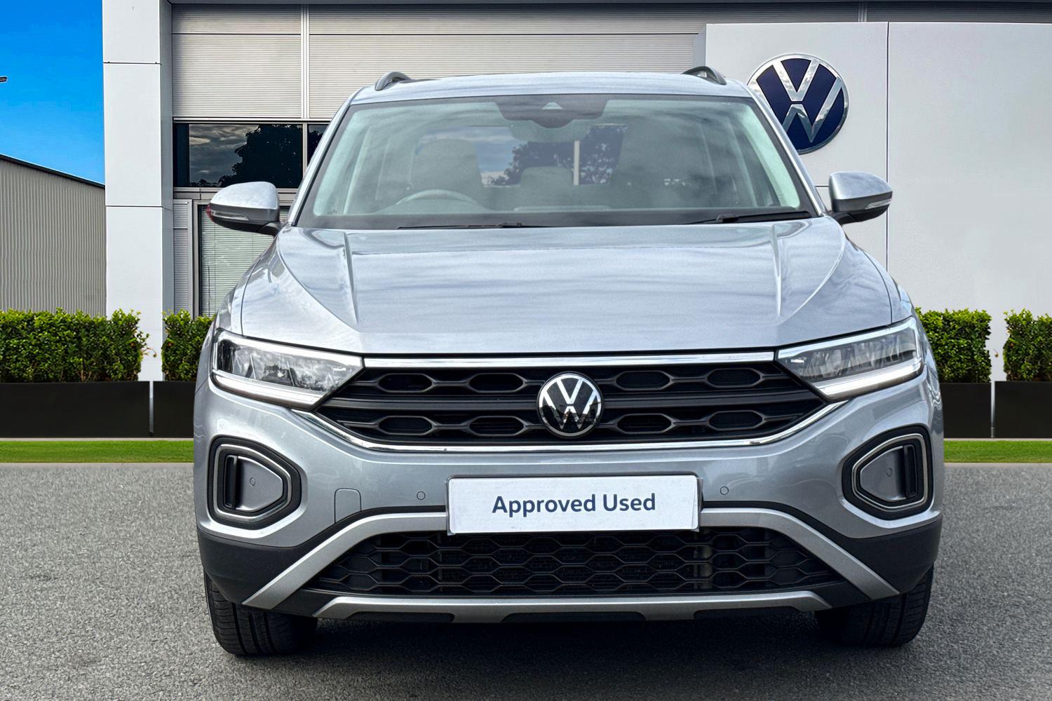 Used Volkswagen T-Roc 2023 for sale - 76119884: Photo 5