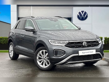 Used Volkswagen T-Roc 2025 for sale - 77728769: Photo