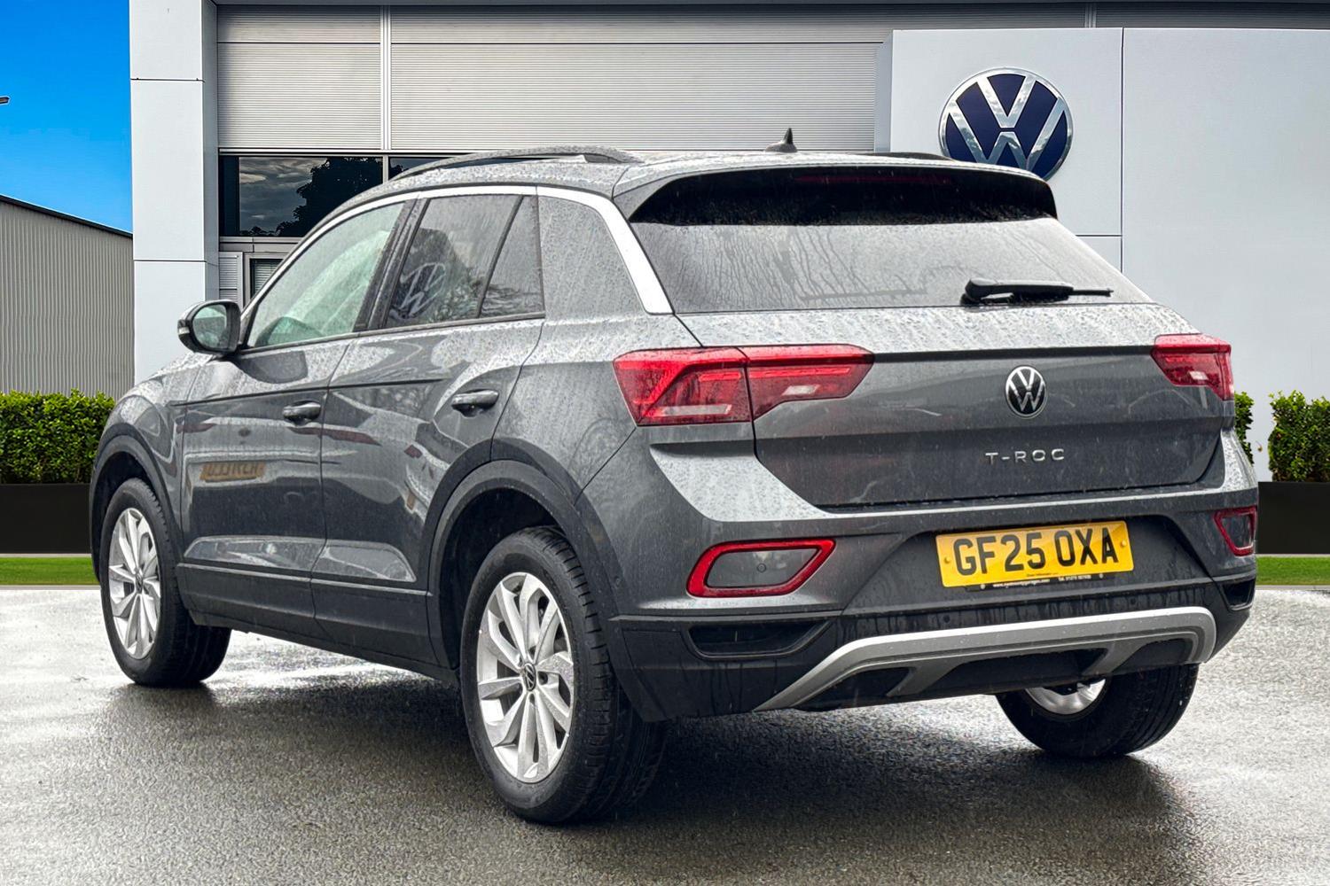 Used Volkswagen T-Roc 2025 for sale - 77728769: Photo 2