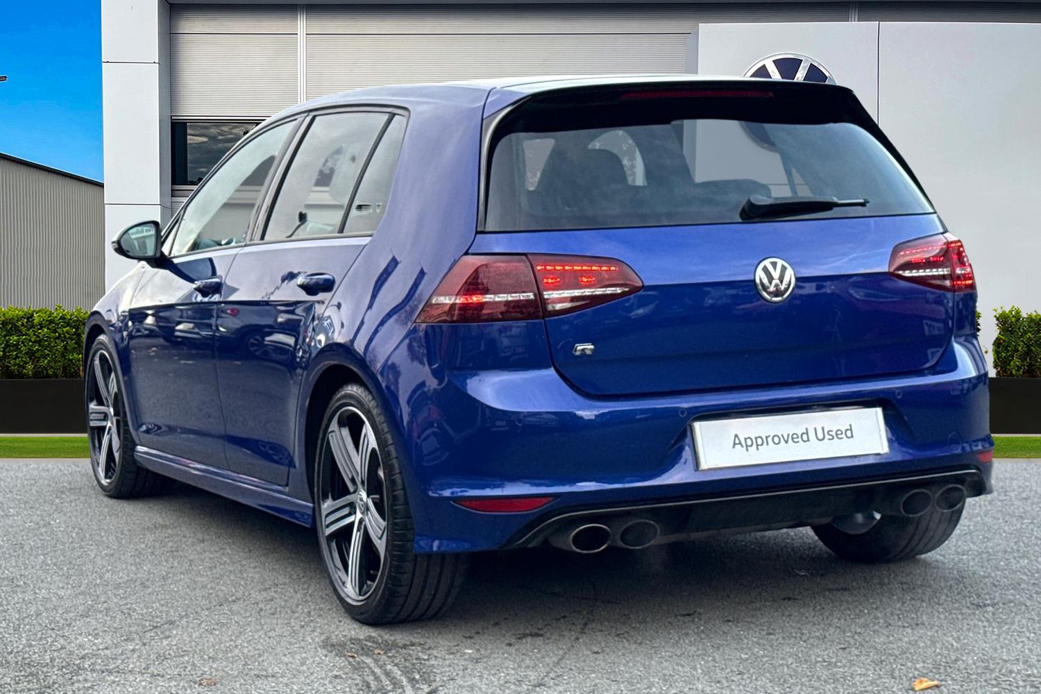 Used Volkswagen Golf 2015 for sale - 76519983: Photo 2