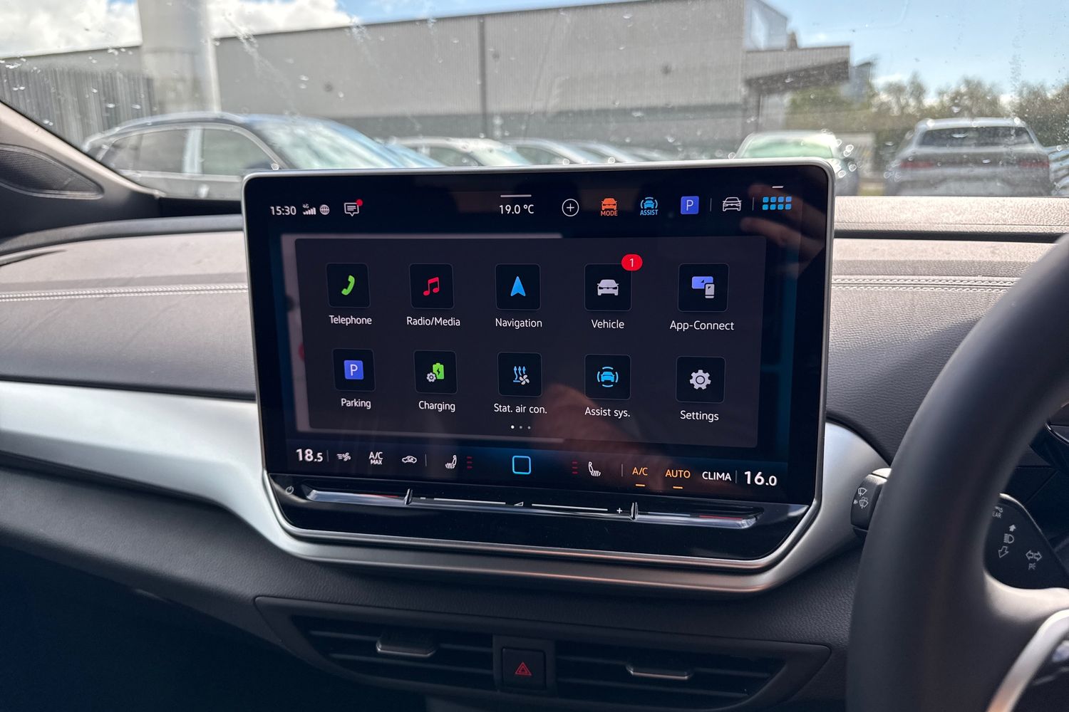 Used Volkswagen ID.4 2025 for sale - 76421360: Photo 33