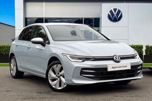Used Volkswagen Golf 2025 for sale - 76257075: Photo 1
