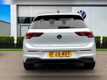 Used Volkswagen Golf 2025 for sale - 76257075: Photo 4