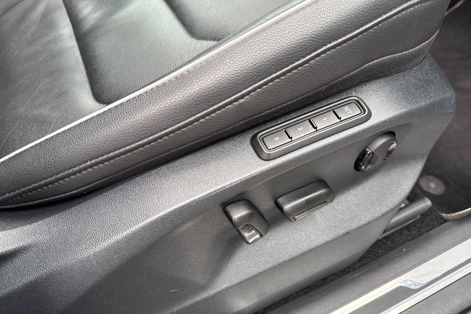 Used Volkswagen Tiguan 2021 for sale - 77820261: Photo 37