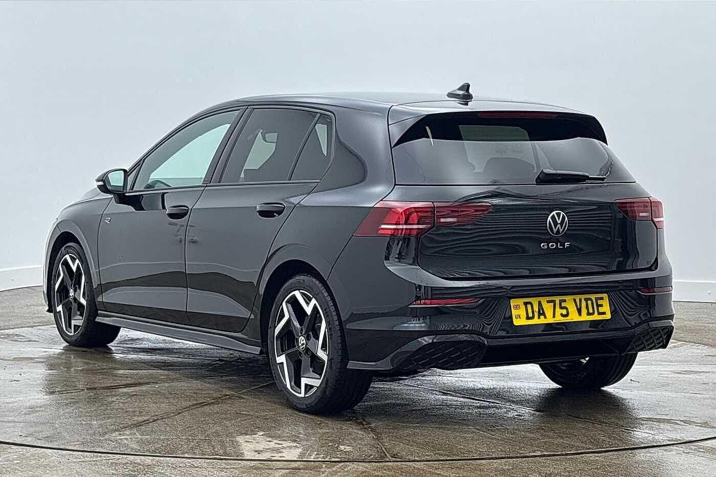 Used Volkswagen Golf 2025 for sale - 77919443: Photo 3