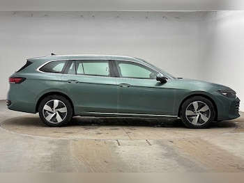 Used Volkswagen Passat 2025 for sale - 78925610: Photo